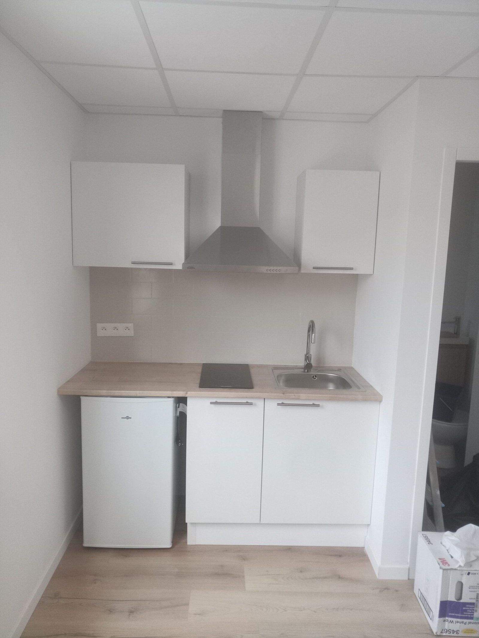 Pose cuisine Perpignan avec montage complet et installation clé en main par Babau Bâtiment.