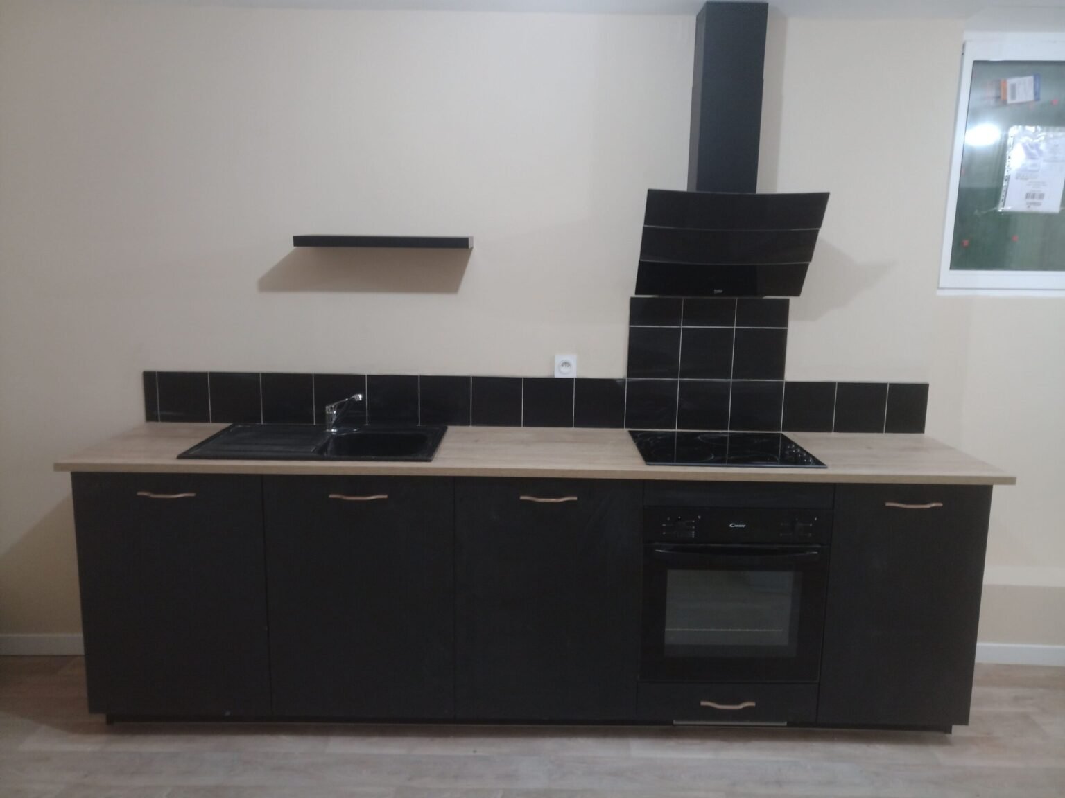 Babau Bâtiment, expert en pose cuisine Perpignan, modernise et rénove vos cuisines pour plus de confort et de style.